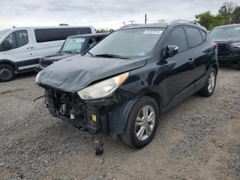  Salvage Hyundai TUCSON