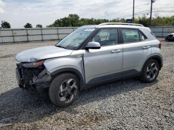  Salvage Hyundai VENUE