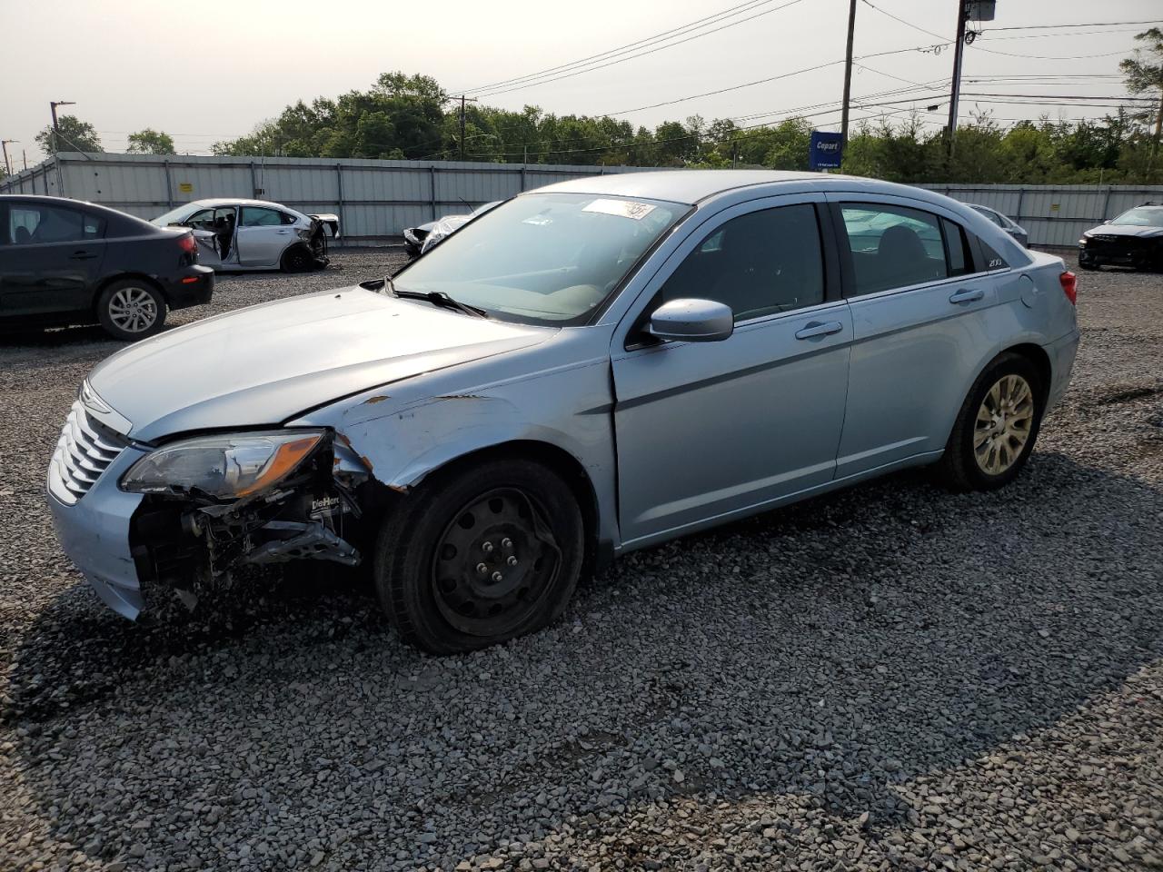 Chrysler 200 Lx Image 1