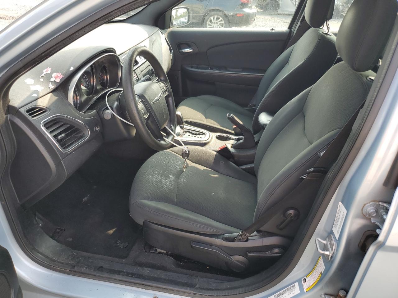 Chrysler 200 Lx Image 7