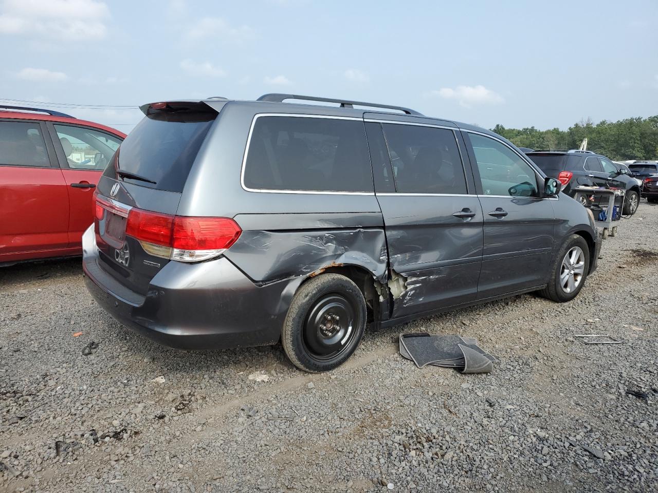 Honda Odyssey Touring Image 4