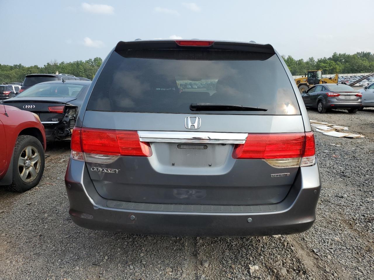 Honda Odyssey Touring Image 7