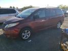 Toyota Sienna Le Image 1
