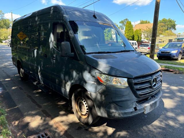  Salvage Mercedes-Benz Sprinter