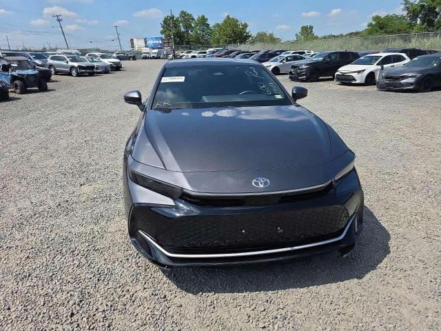 Toyota Crown Xle Xle Image 6