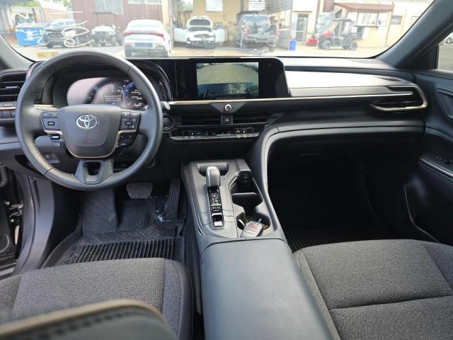 Toyota Crown Xle Xle Image 8