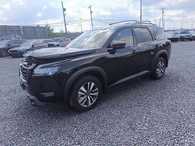  Salvage Nissan Pathfinder