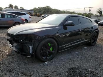  Salvage Lamborghini Urus