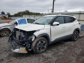  Salvage Kia Seltos