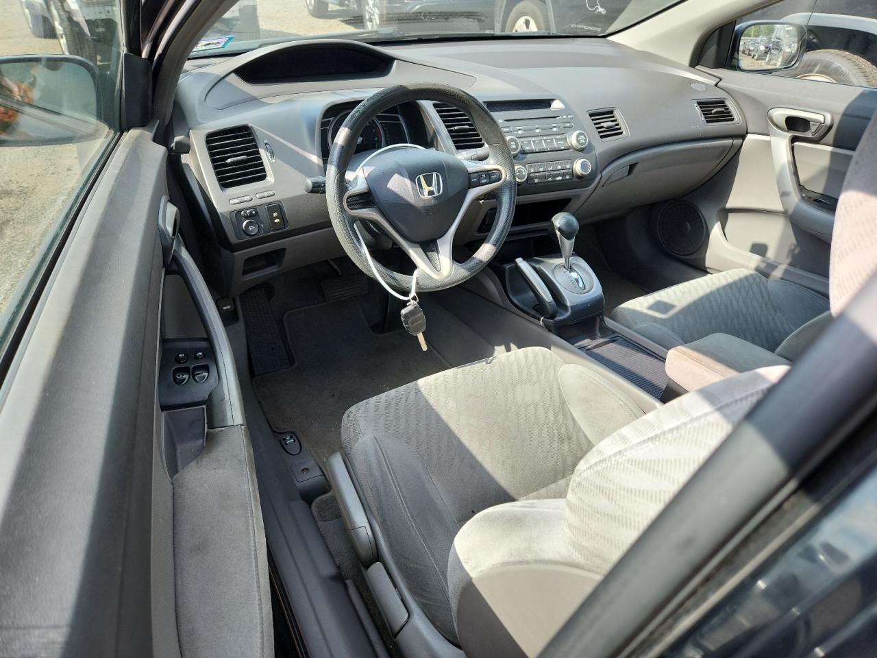 Honda Civic Lx Image 8