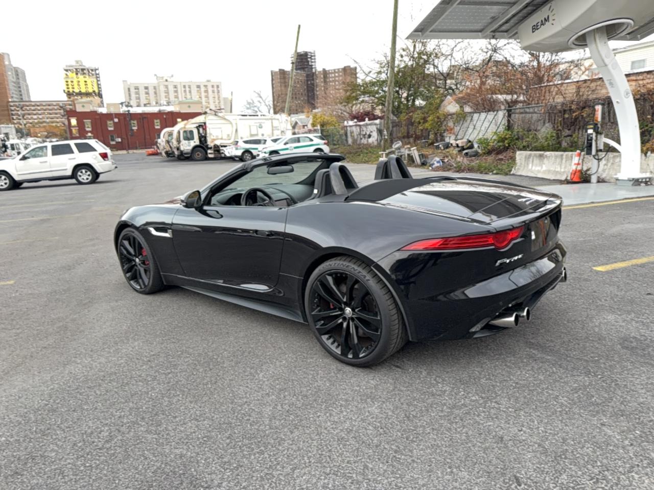 Jaguar F-TYPE V8 S Image 4