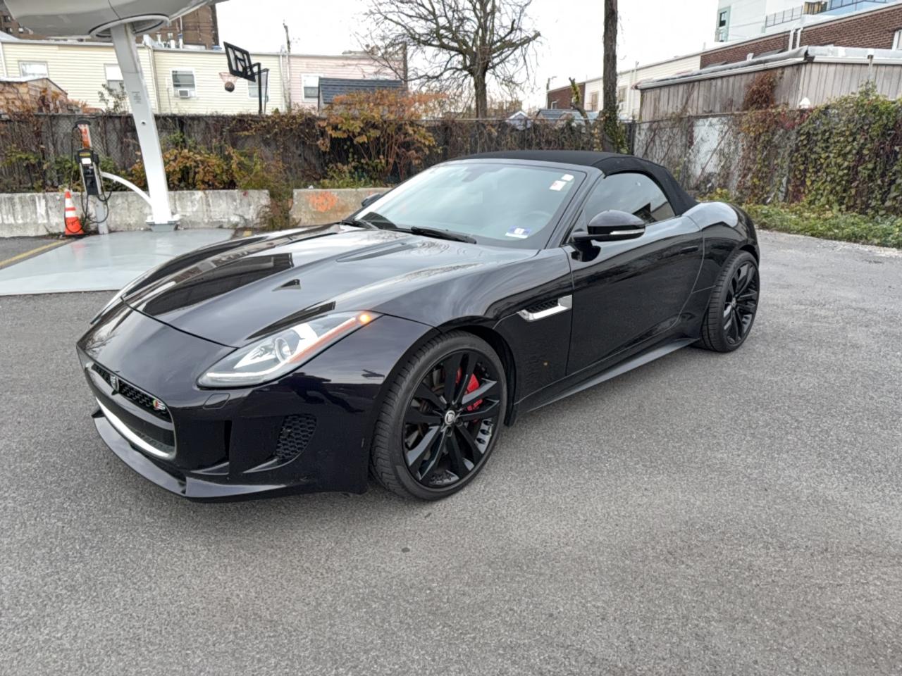 Jaguar F-TYPE V8 S Image 9