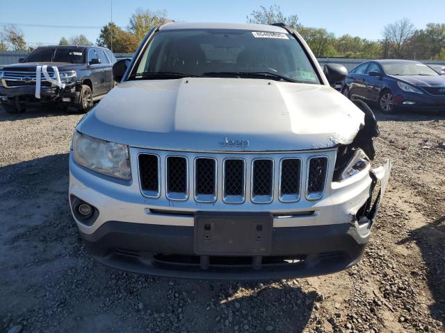 Jeep Compass Sport Image 13