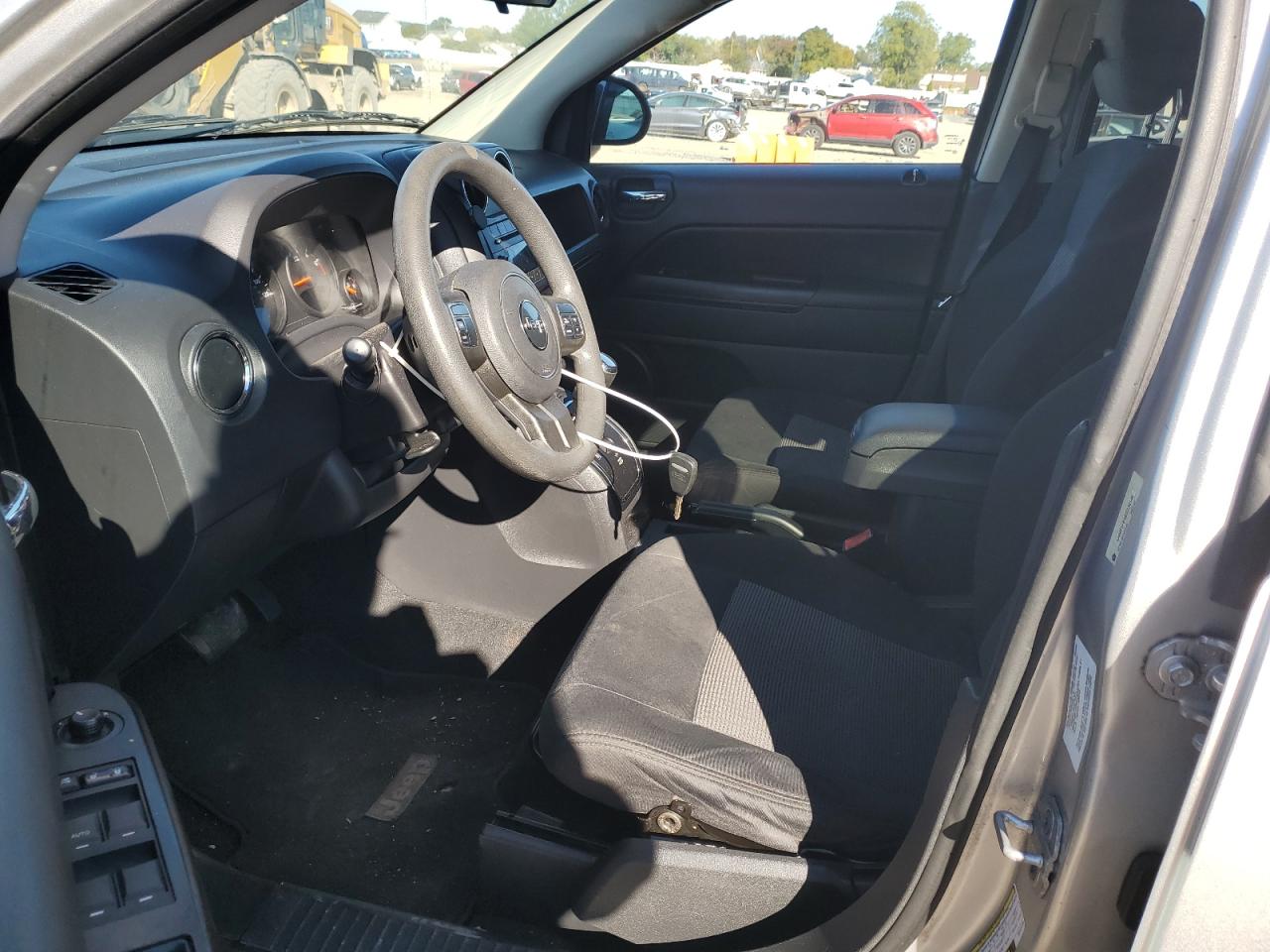 Jeep Compass Sport Image 12