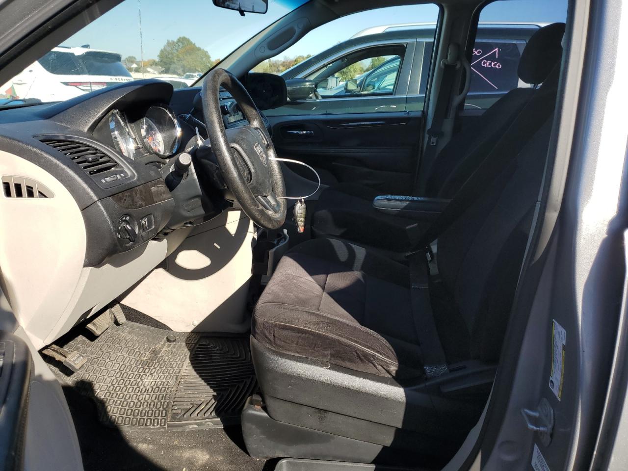 Dodge Caravan Se Image 10