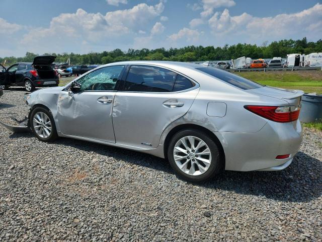 Lexus Es 300h Image 3