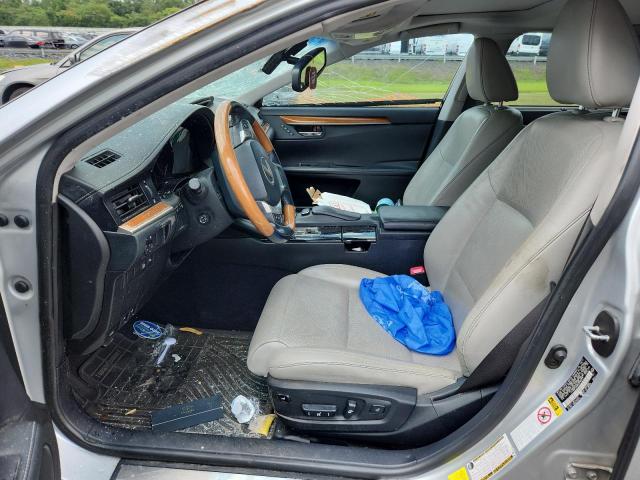 Lexus Es 300h Image 10