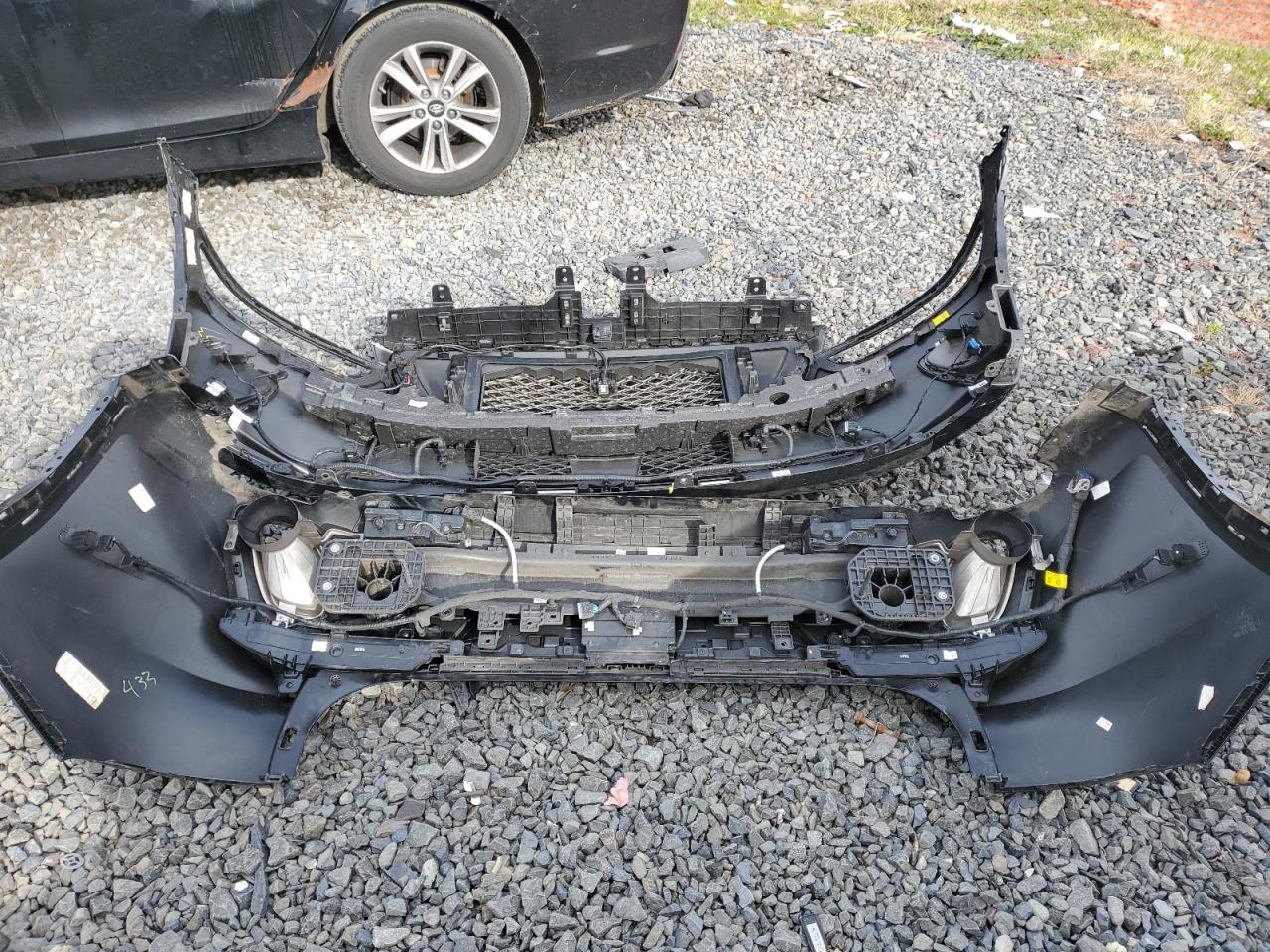 Genesis Gv70 Base Base Image 13