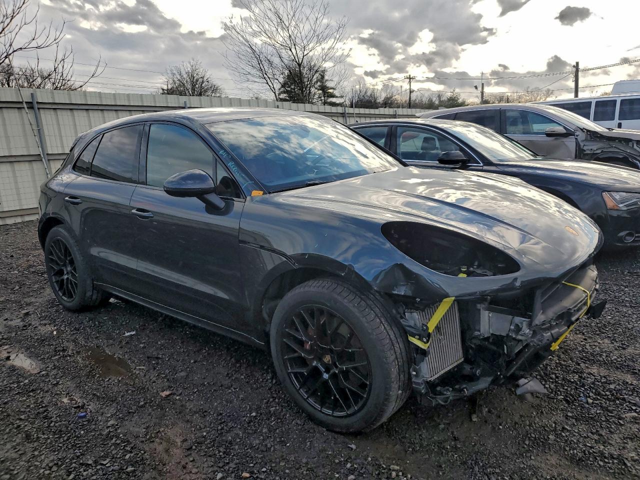 Porsche Macan Gts Image 2