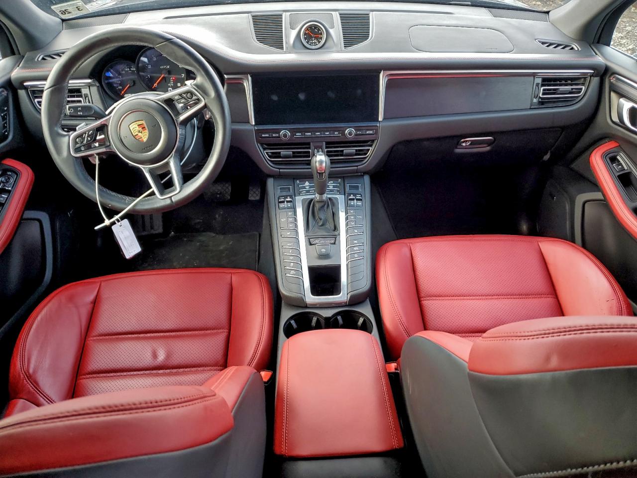 Porsche Macan Gts Image 4