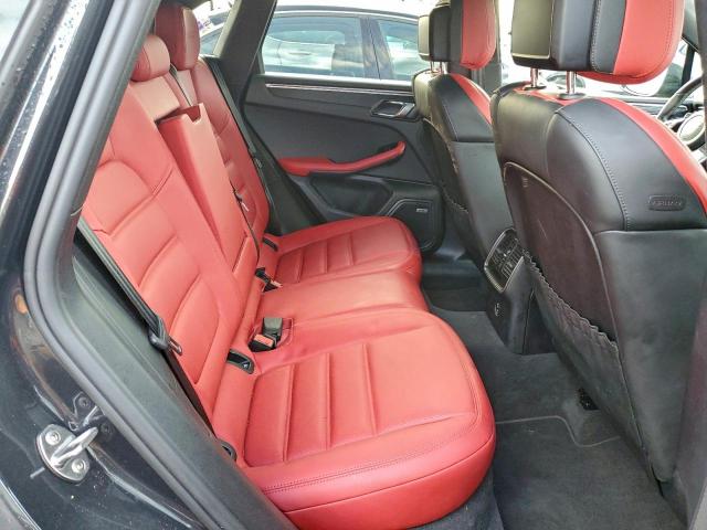 Porsche Macan Gts Image 10