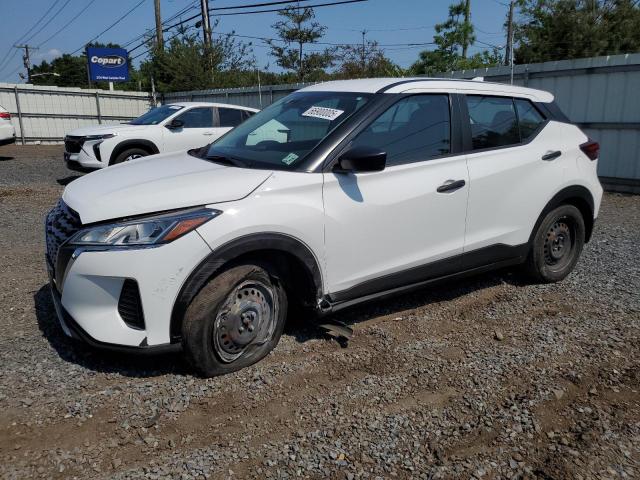  Salvage Nissan Kicks
