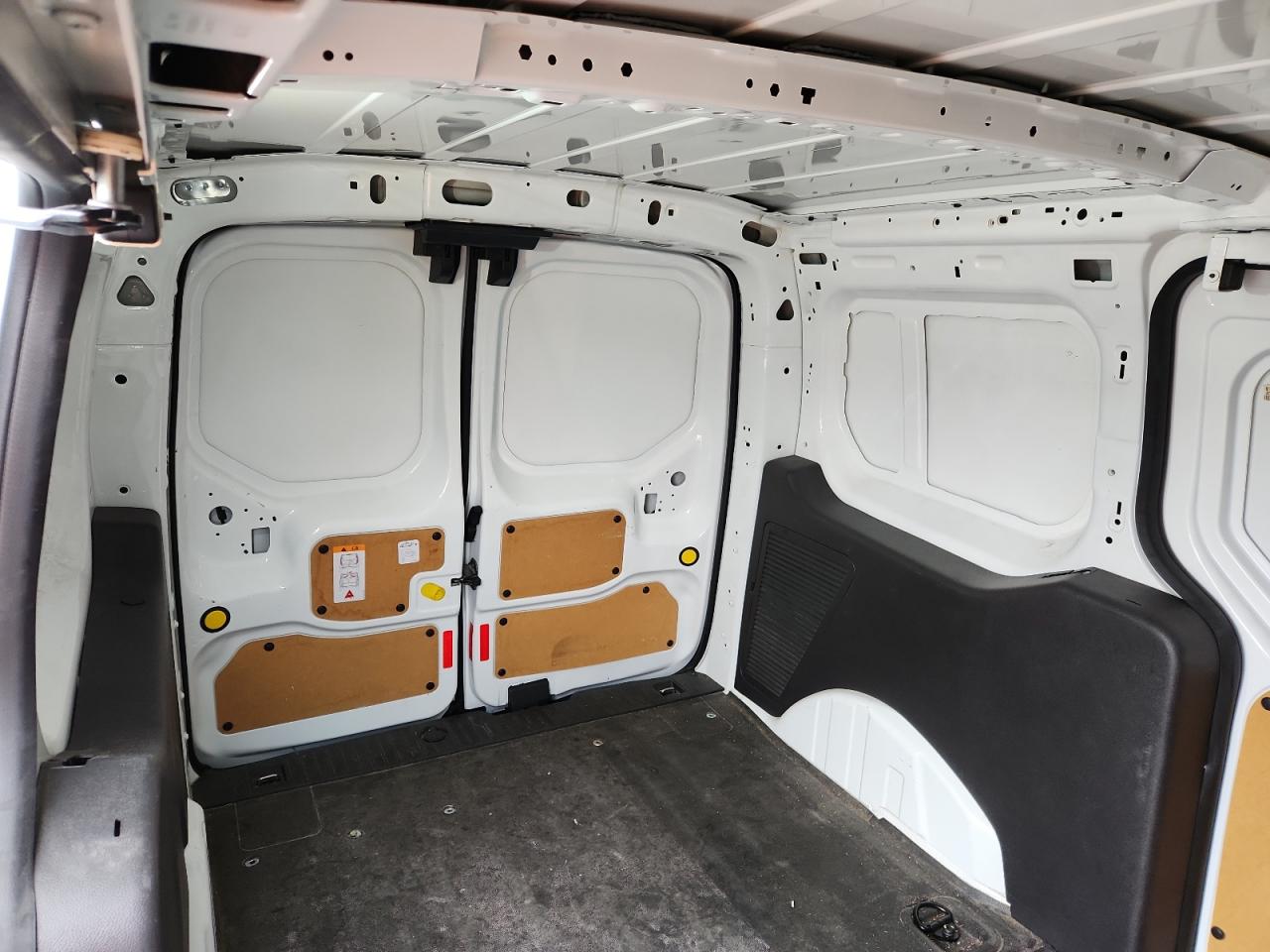 Ford Transit Xl Image 11