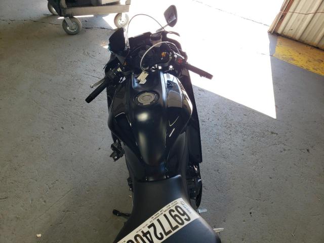 Yamaha Yzfr7 Image 6