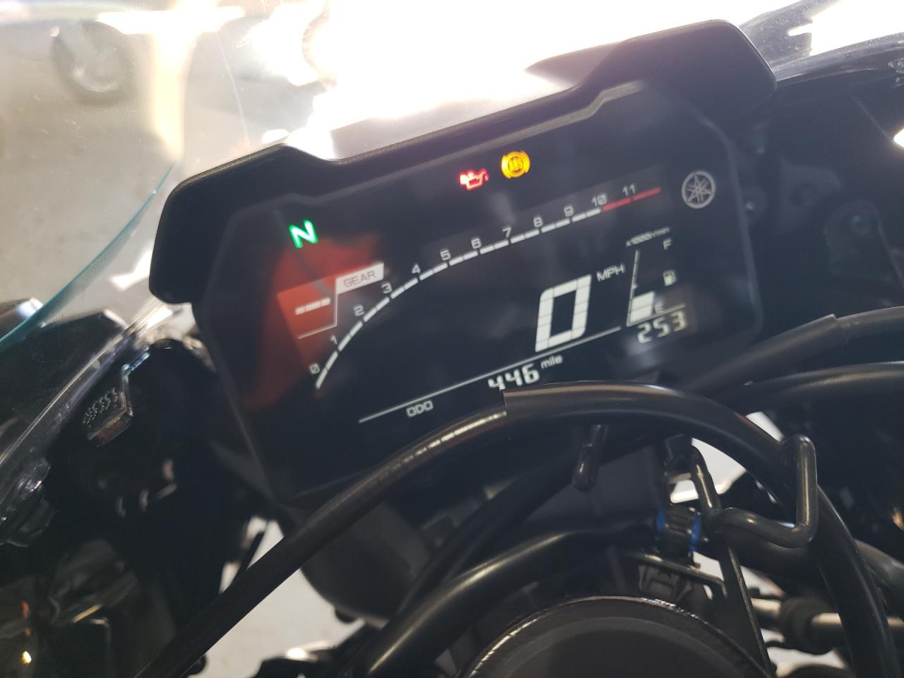 Yamaha Yzfr7 Image 3