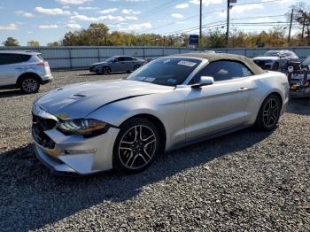  Salvage Ford Mustang