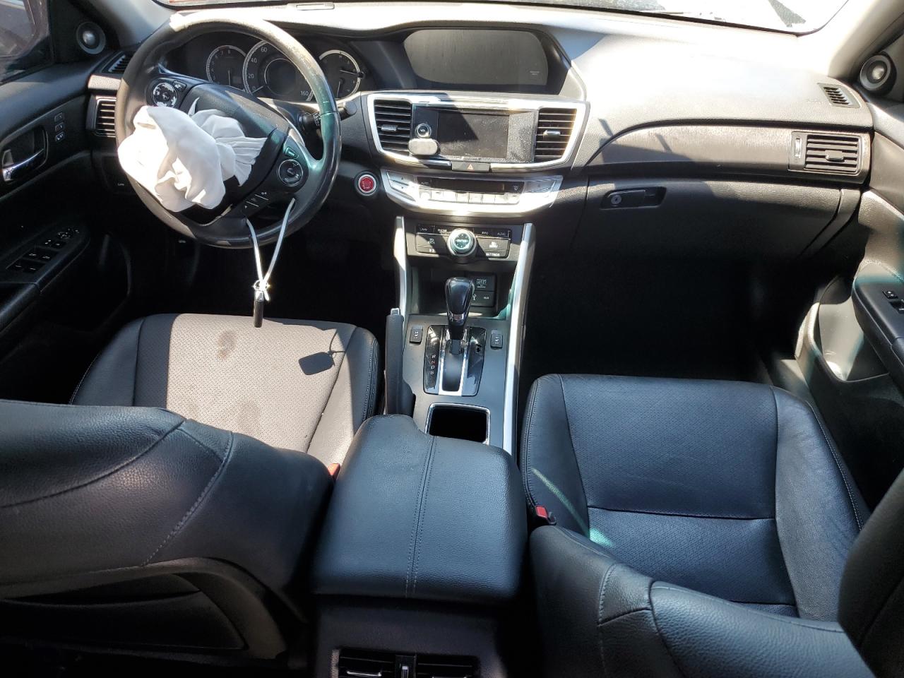 Honda Accord Touring Image 6