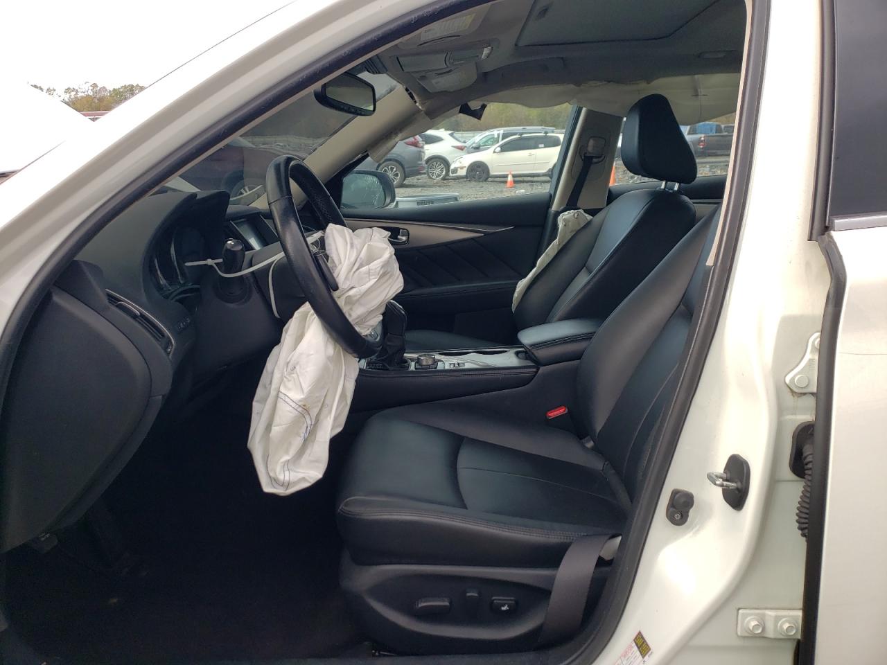 INFINITI Q50 Luxe Image 11