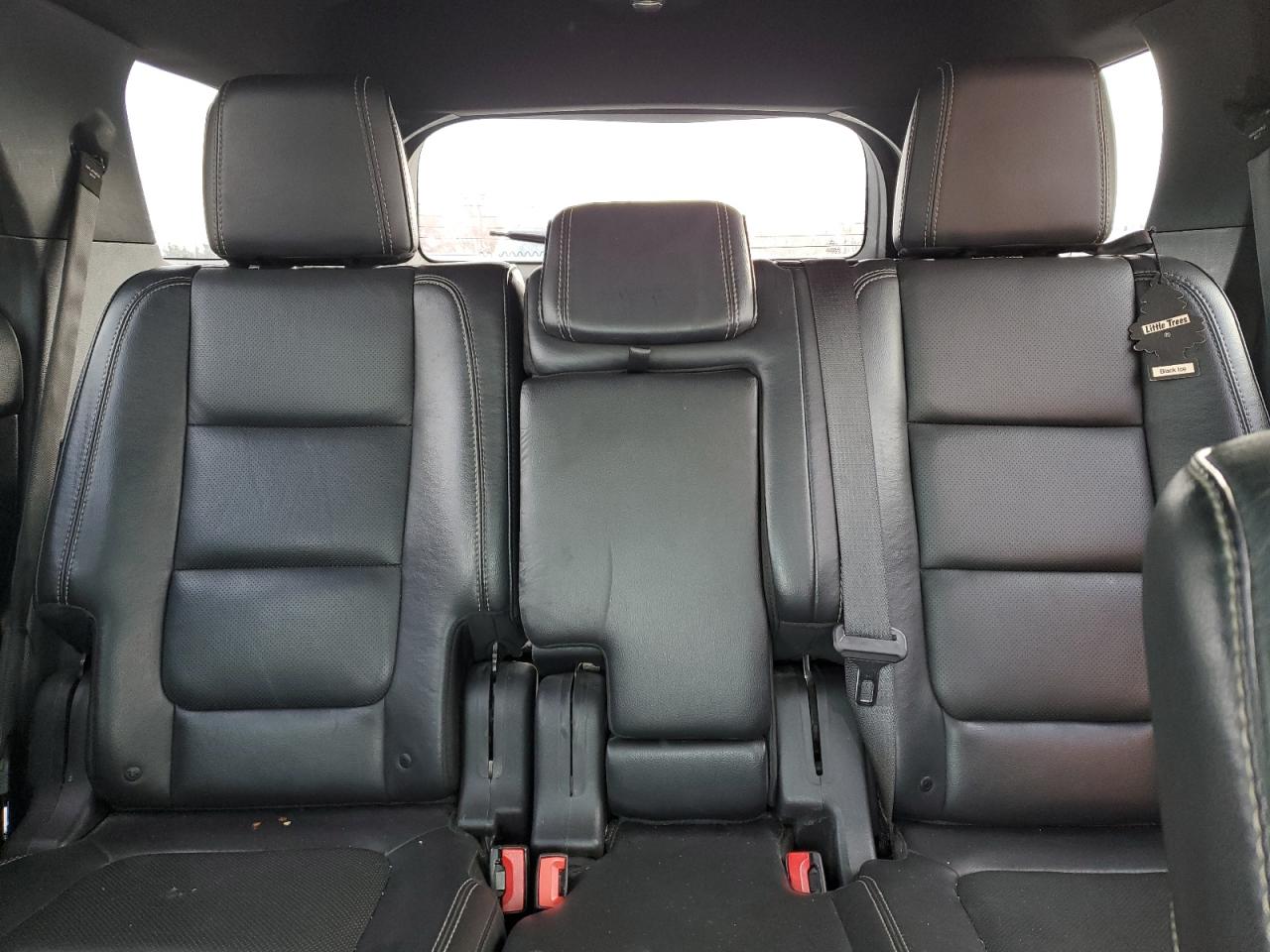 Ford Explorer Sport Image 2