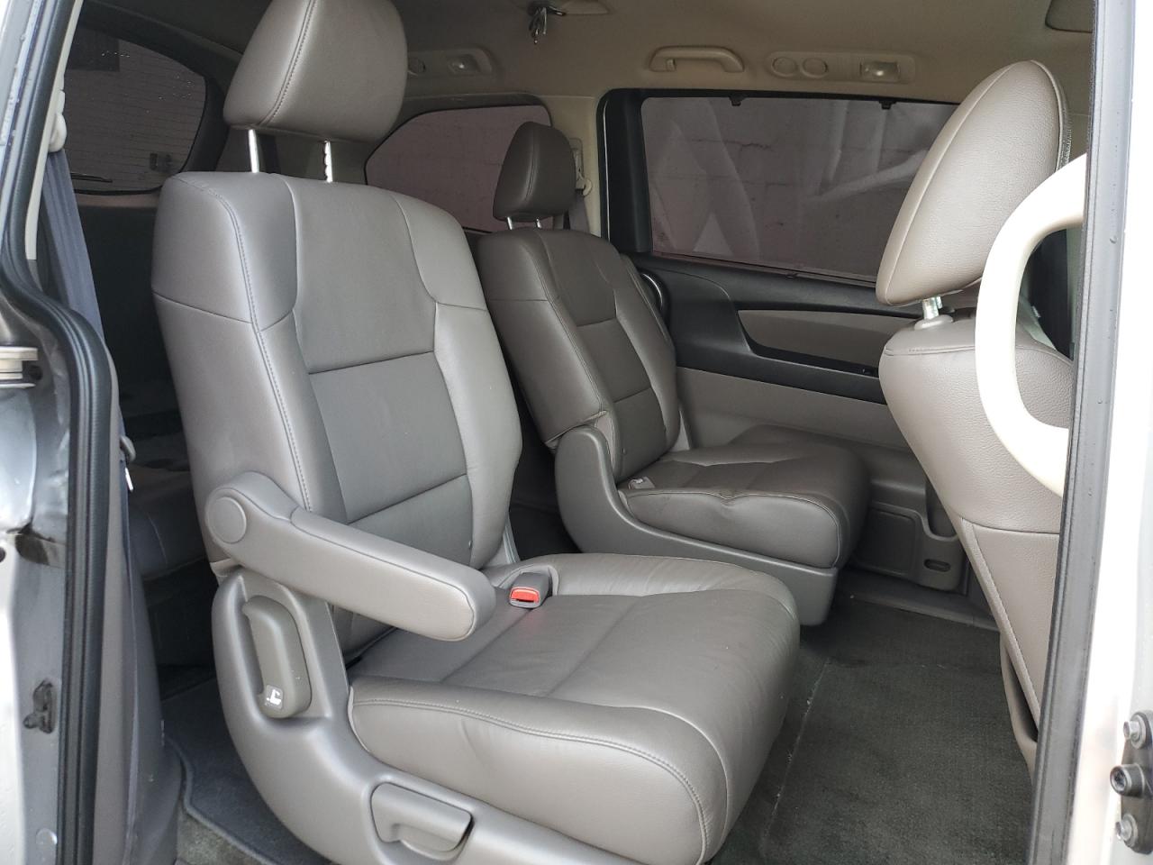 Honda Odyssey Exl Image 11