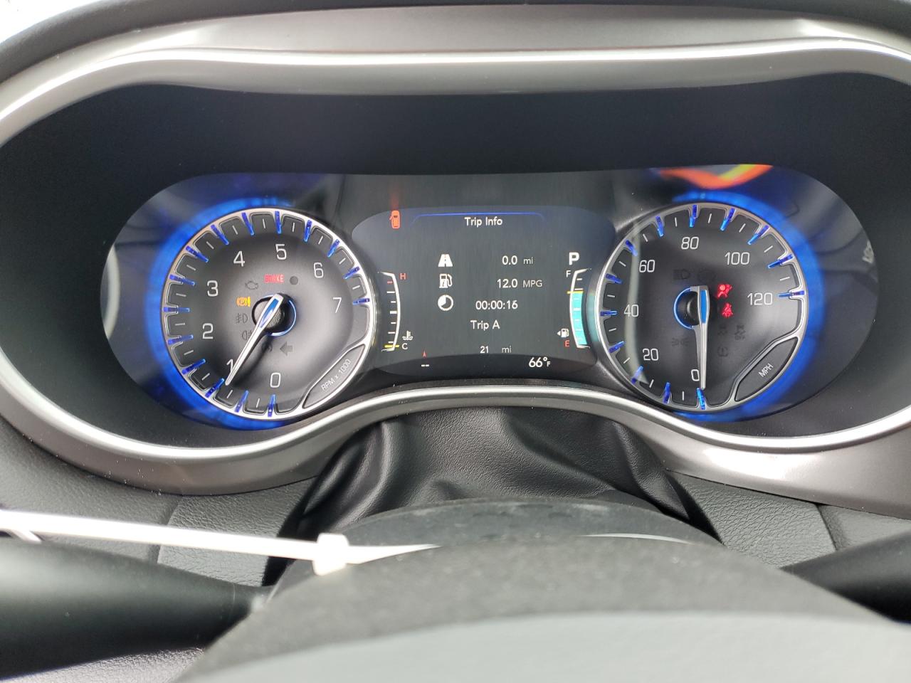 Chrysler Minivan Lx Image 12