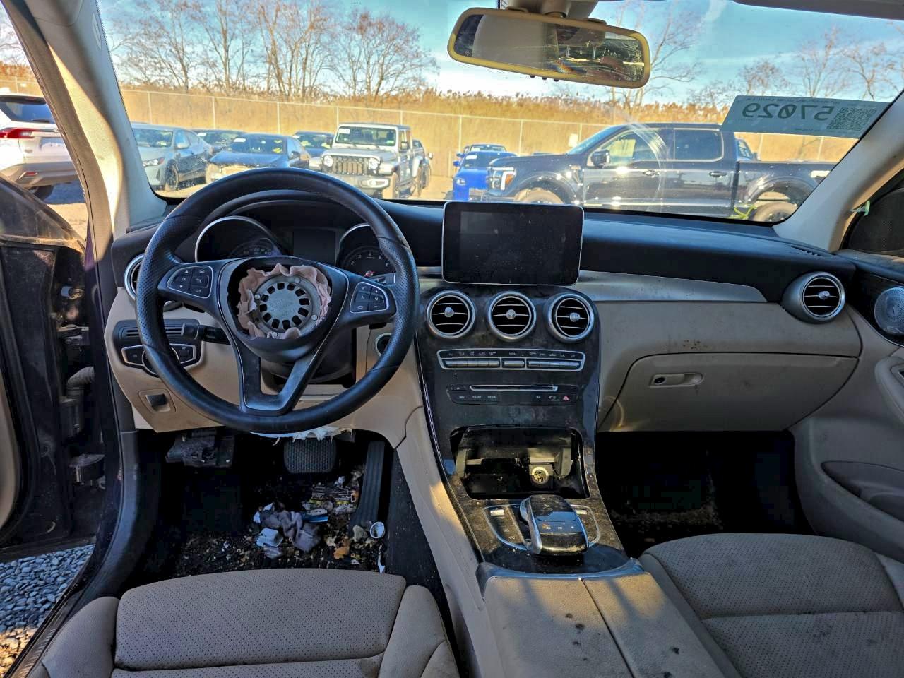 Mercedes-Benz GLC 300 4matic Image 3