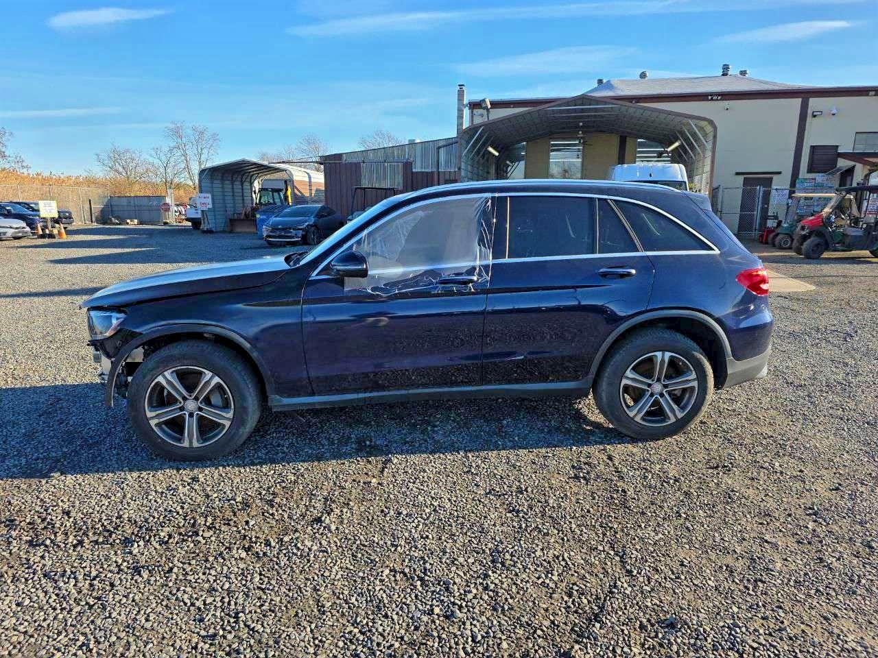 Mercedes-Benz GLC 300 4matic Image 12
