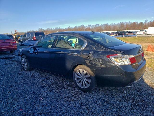 Honda Accord Touring Image 4