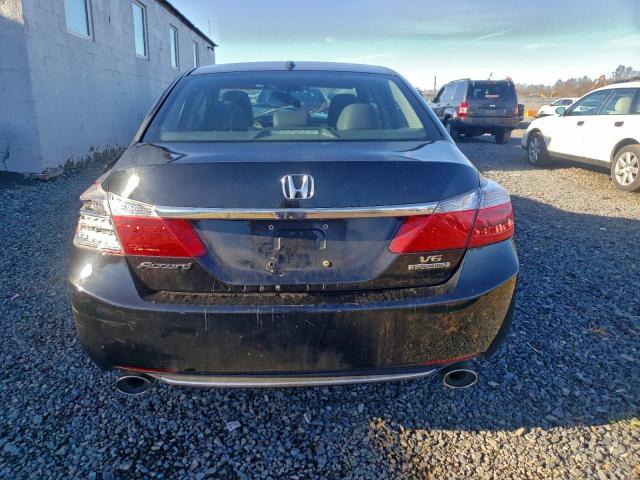 Honda Accord Touring Image 5