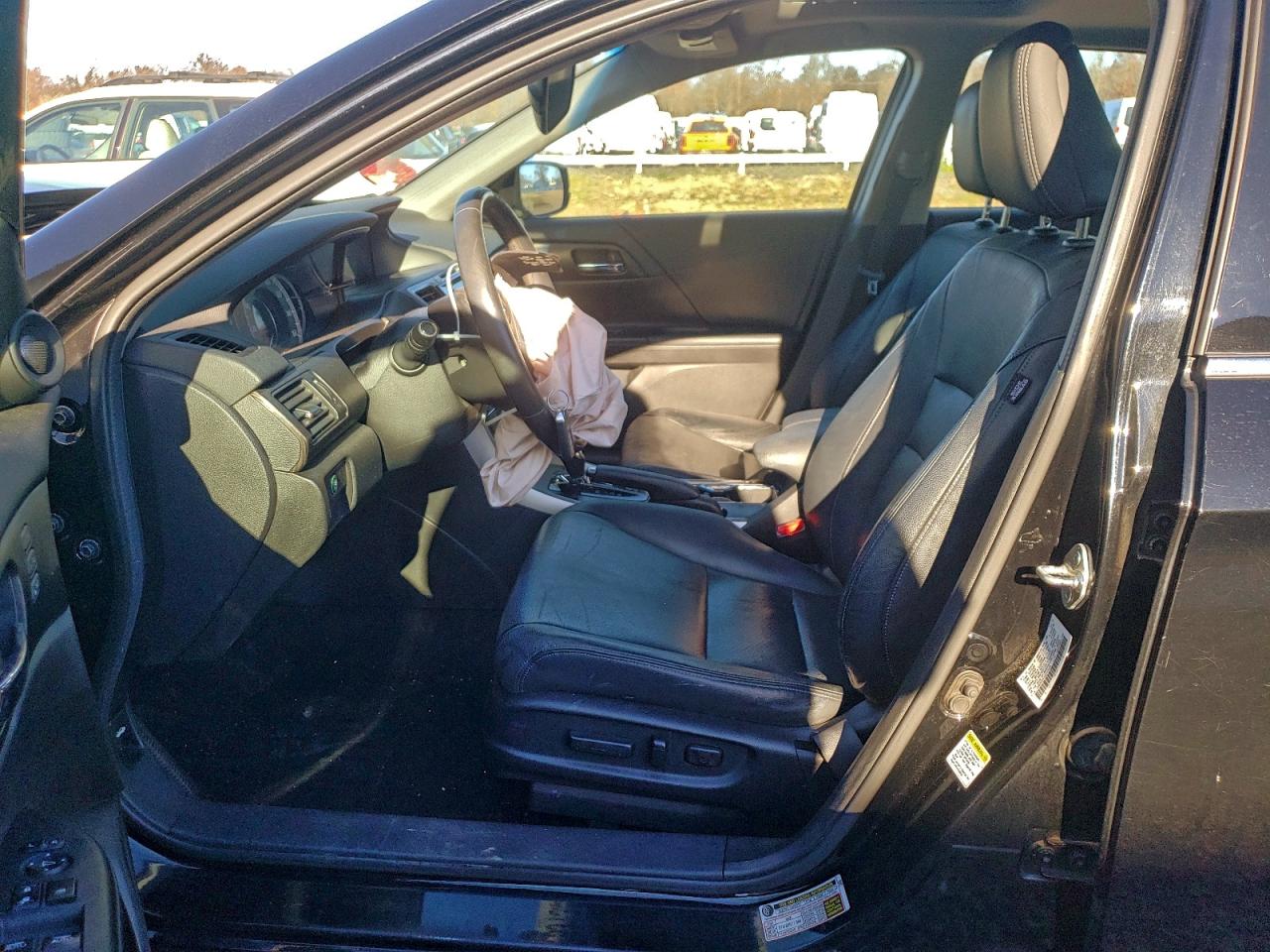 Honda Accord Touring Image 11