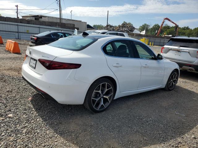 Alfa Romeo Giulia Ti Image 7