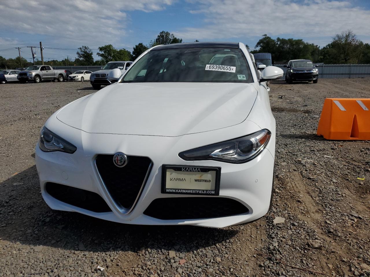 Alfa Romeo Giulia Ti Image 8