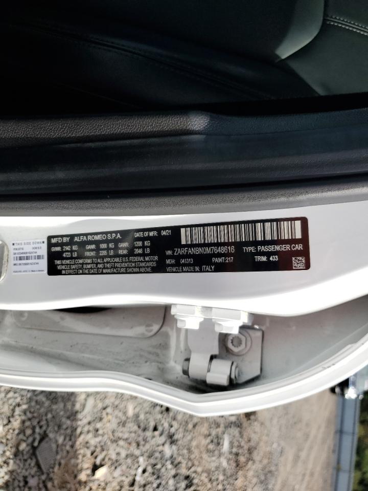 Alfa Romeo Giulia Ti Image 6