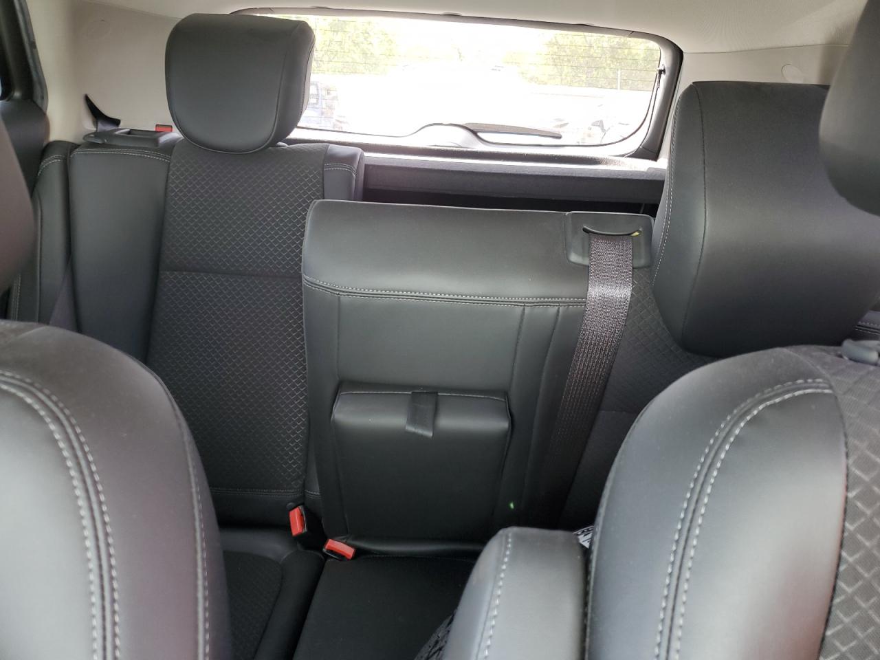 Buick Encore Sport Touring Image 10