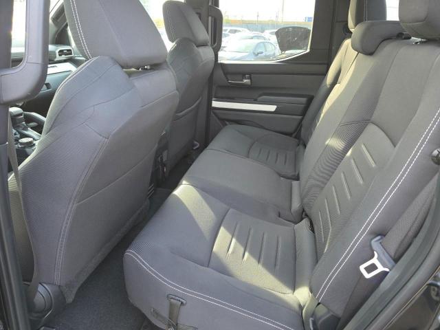 Toyota Tacoma Double Cab Image 13