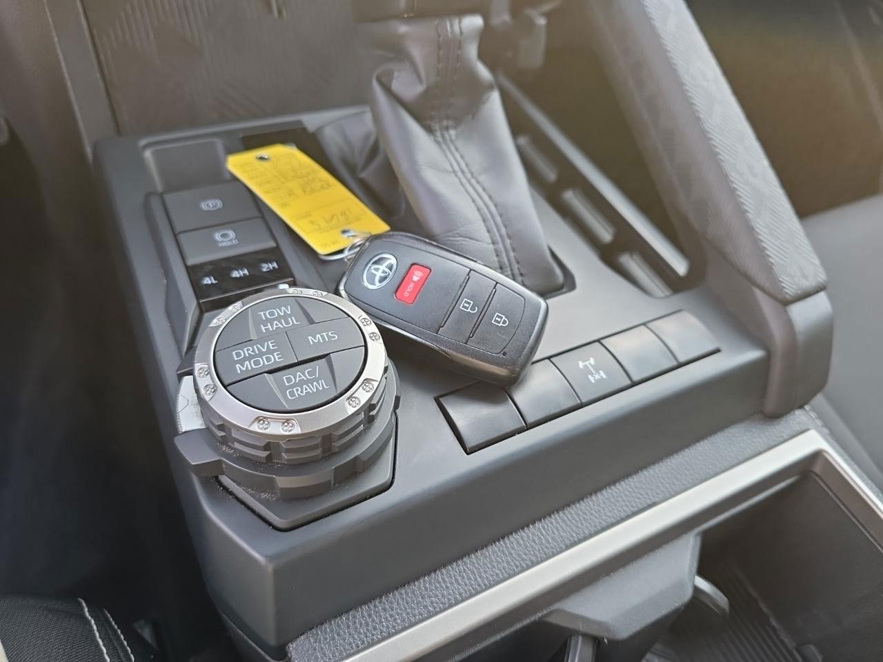 Toyota Tacoma Double Cab Image 7