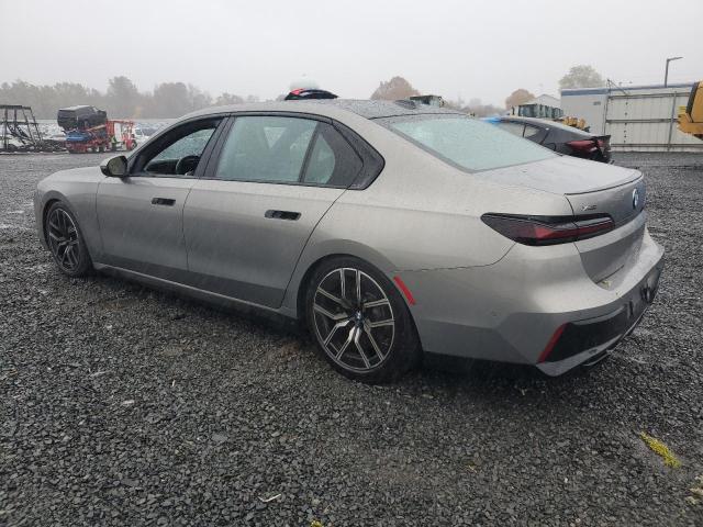 BMW 7 Series Xi Image 2