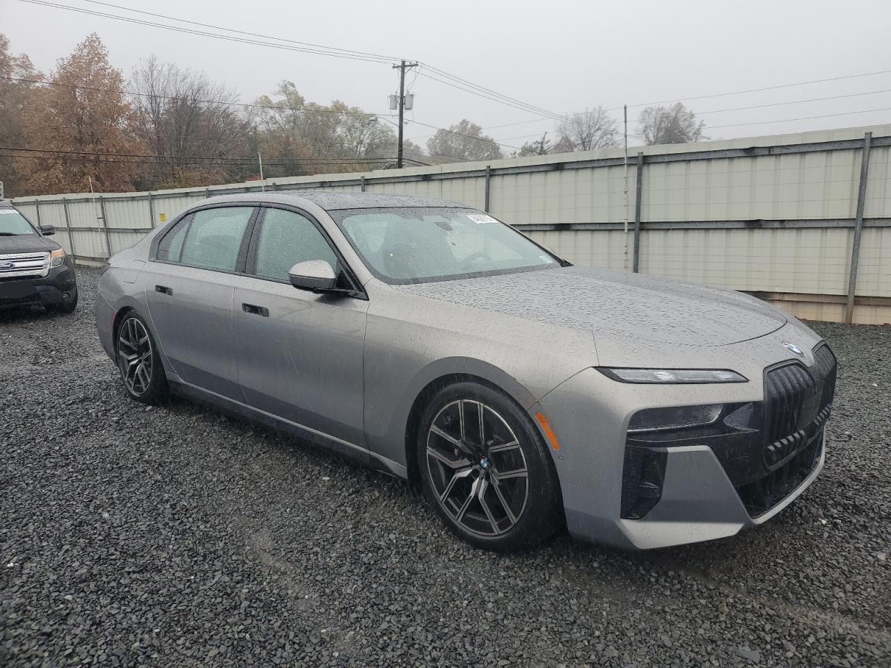 BMW 7 Series Xi Image 11