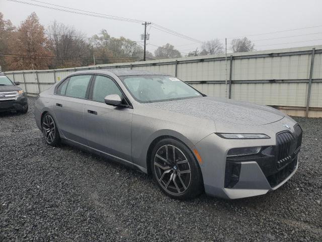 BMW 7 Series Xi Image 11