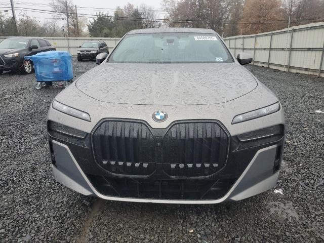 BMW 7 Series Xi Image 7
